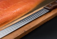 COLTELLO SALMONE ALVEOLATO CM32 PADERNO